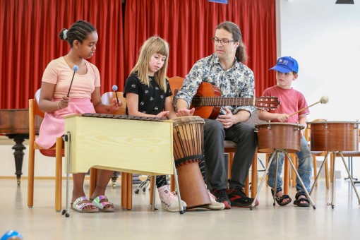 Musik macht Freu(n)de – Musikprojekt im Kinderheim durch Bürgerstiftung Kerscher gefördert